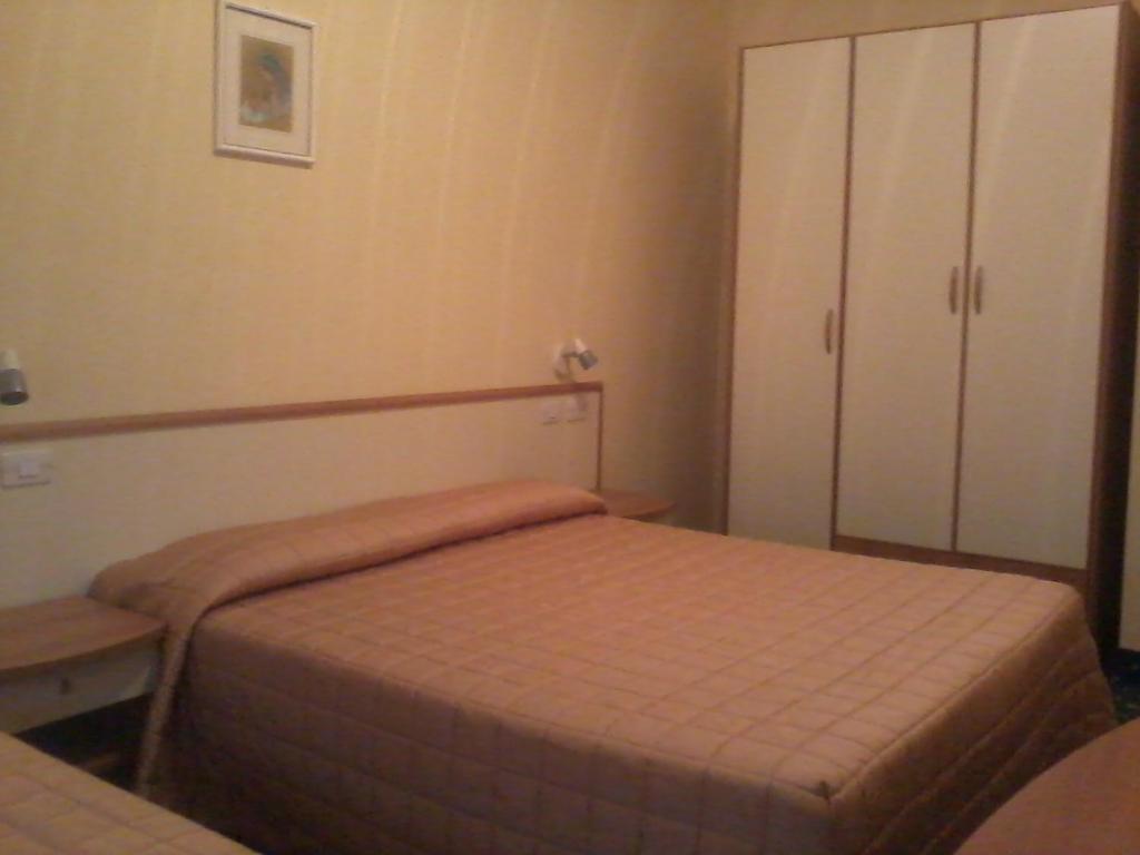 Hotel Miravalle 2000 Ліццано-ін-Бельведере Номер фото