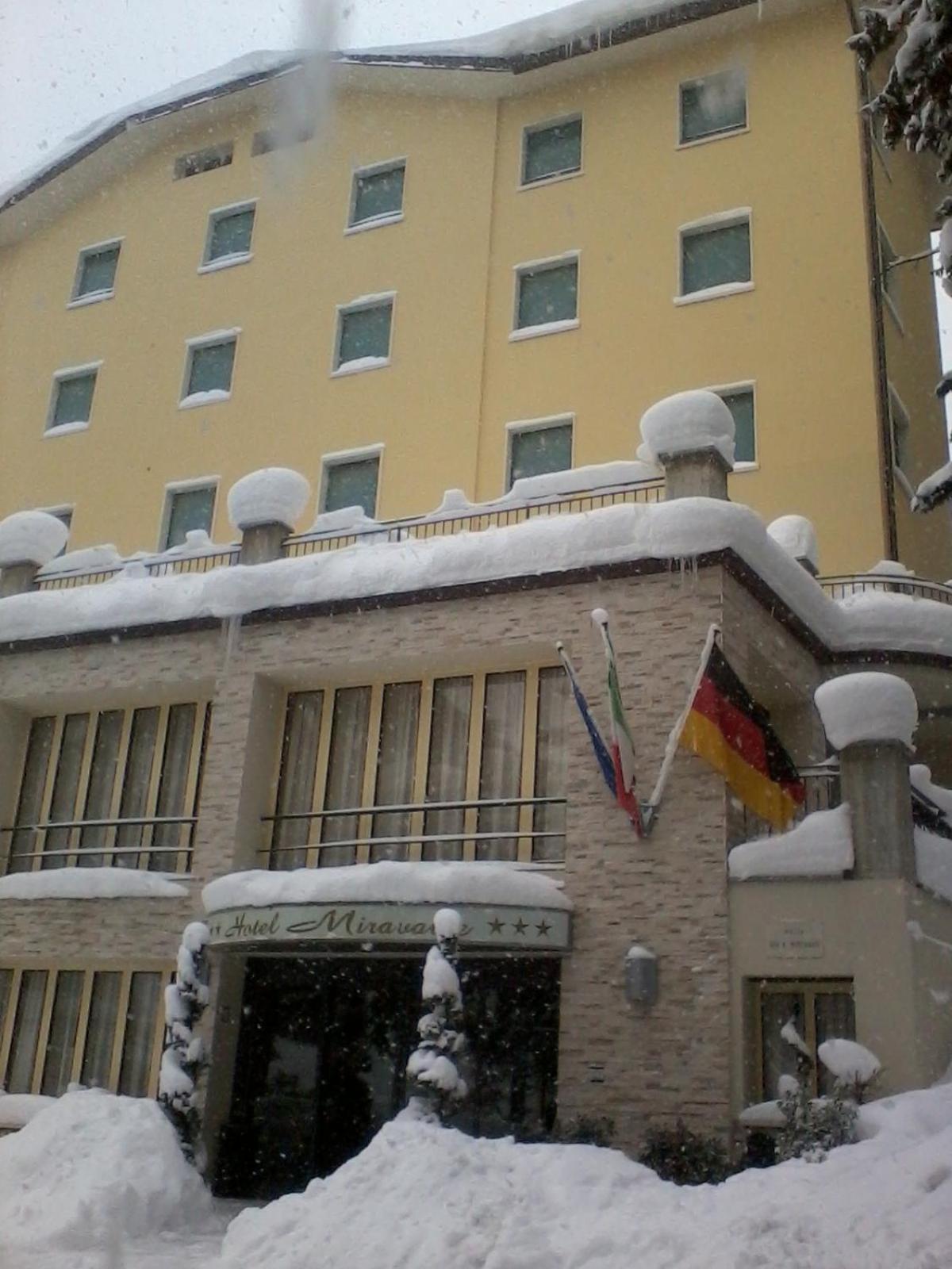 Hotel Miravalle 2000 Ліццано-ін-Бельведере Екстер'єр фото