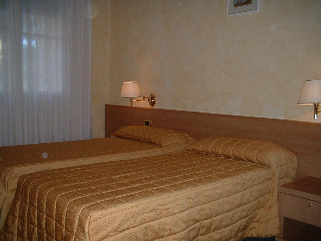Hotel Miravalle 2000 Ліццано-ін-Бельведере Екстер'єр фото